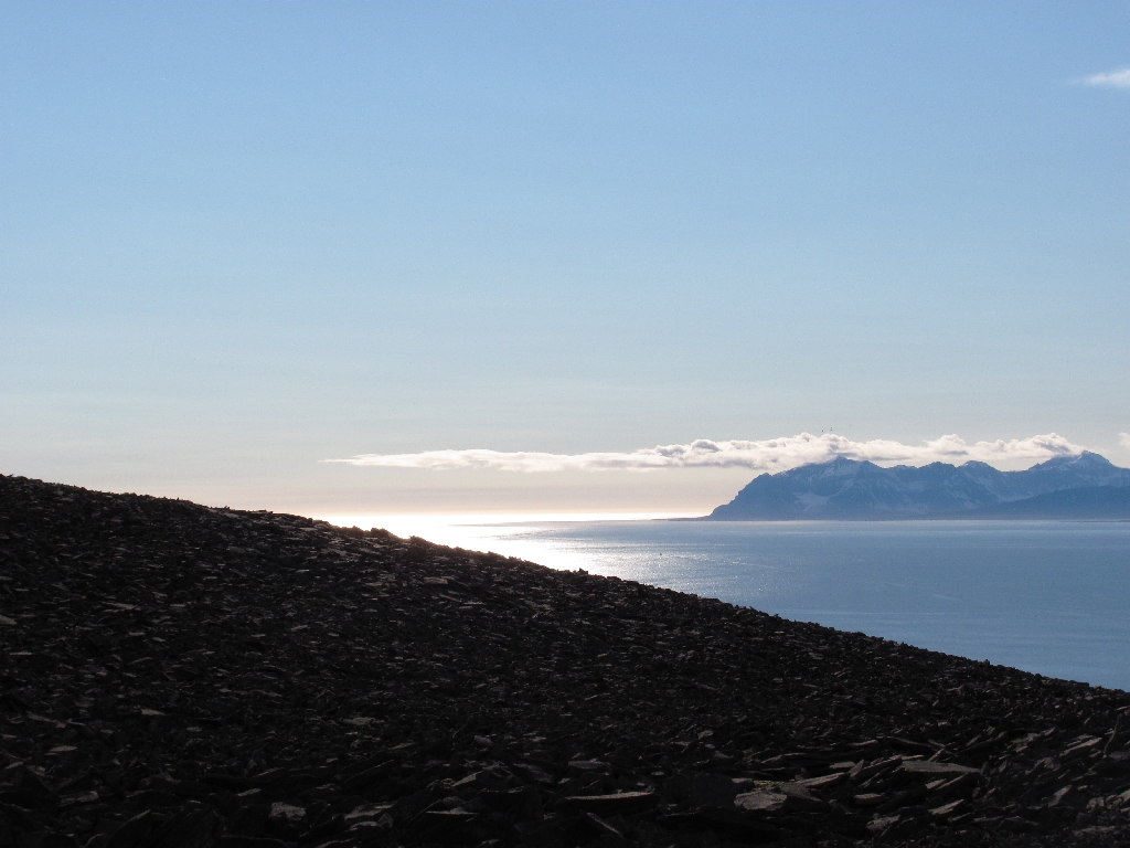 Die Mündung des Isfjorden in die arktische See