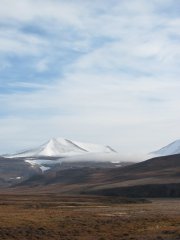 Tundra, Geröll, Wolke, Schnee: Spitzbergen!