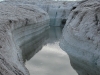 Vom Gletschersee auf dem Esmarkbreen führt ein großer Bach das Schmelzwasser ins Tal