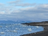 Der Gletscher füllt die Bucht langsam mit Eisbrocken